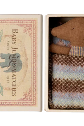 Baby muis in luciferdoosje rose /Sleepy wakey baby mouse in matchbox rose | 5707304132912 Baby muis in luciferdoosje rose /Sleepy wakey baby mouse in matchbox rose | 5707304132912