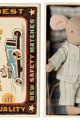 Alternative view of Grote broer muis in luciferdoosje / Big brother mouse in matchbox