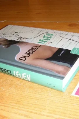 Dubbelleven | 9789044840247 Dubbelleven | 9789044840247