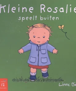 Kleine Rosalie speelt buiten