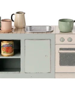Alternative view of Kitchen counter