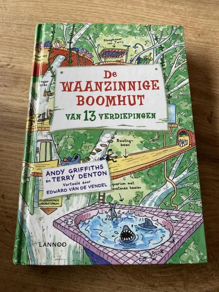 De waanzinnige boomhut van 13 verdiepingen