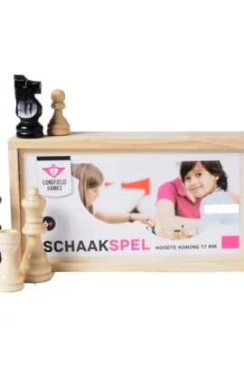 Schaakstukken in kistje